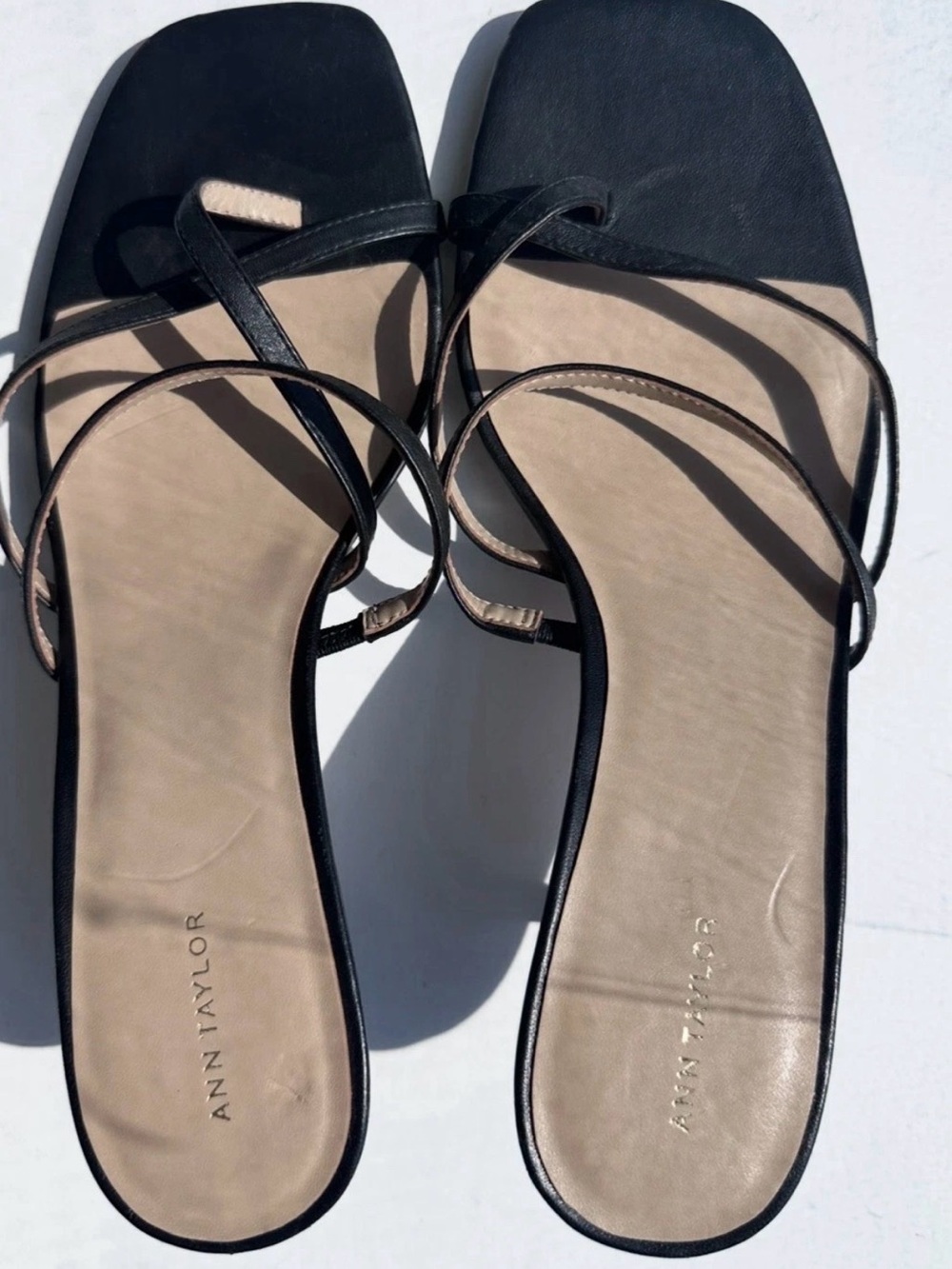 Ann Taylor Black Leather Strappy Kitten Heel Slide Sandals Mules - Size 9M